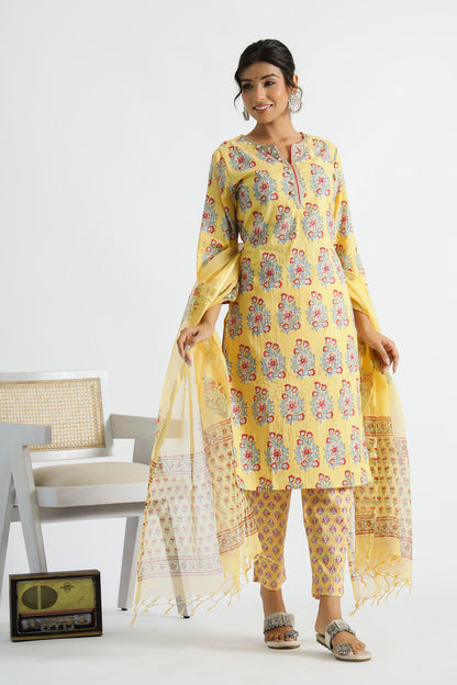 Woman Yellow Buta Kurti With Yellow Floral Salwar And Dupatta