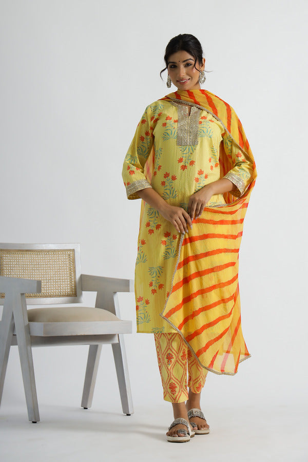 Women Yellow Floral Kurta With Pant And Chiffon Leheriya Dupatta