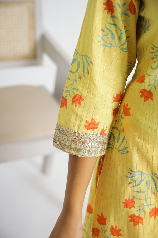 Women Yellow Floral Kurta With Pant And Chiffon Leheriya Dupatta